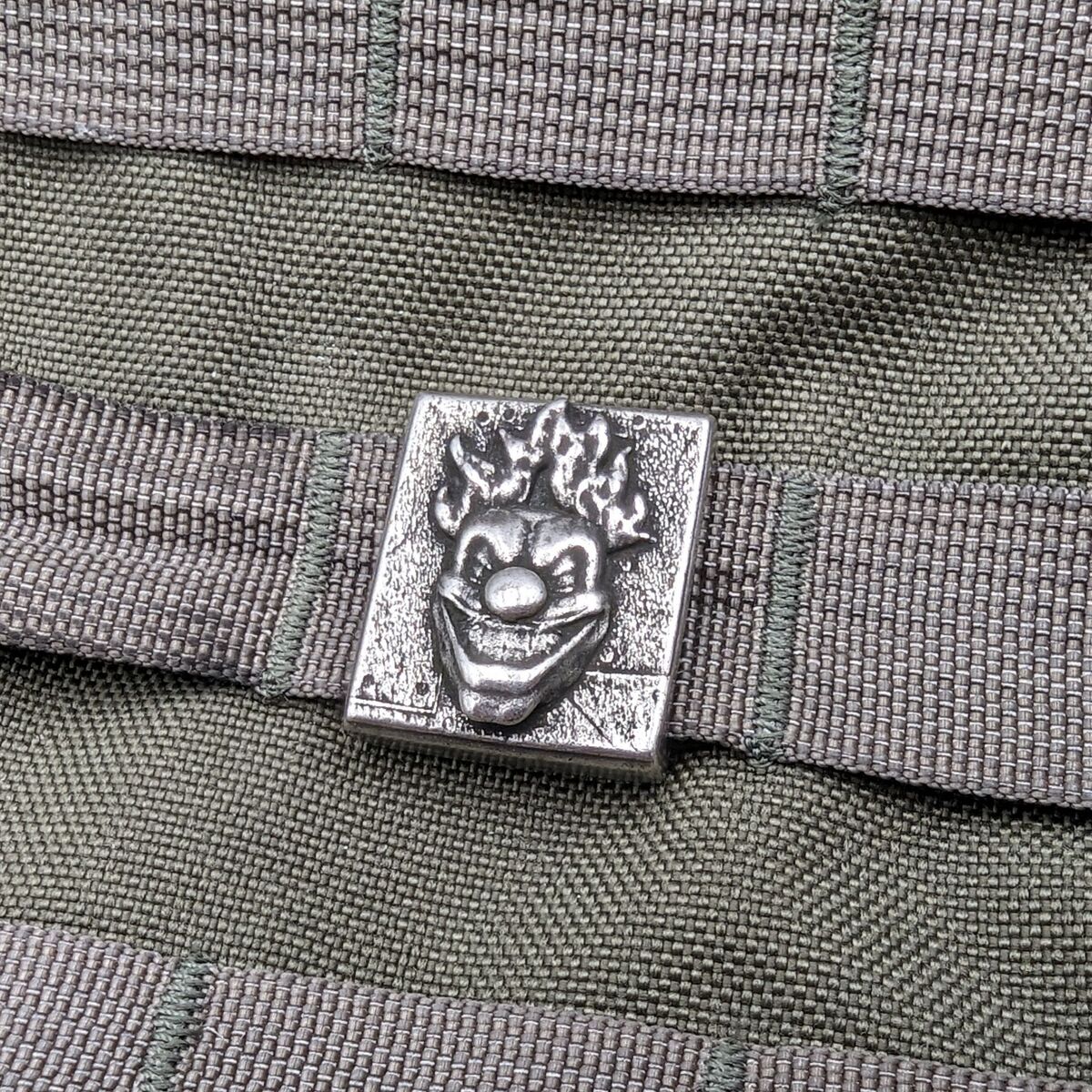 Clown Molle clip