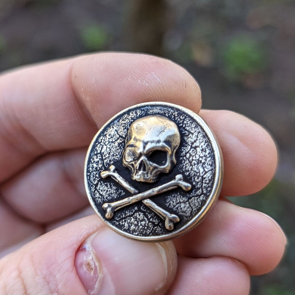 Jolly Roger paracord bead   