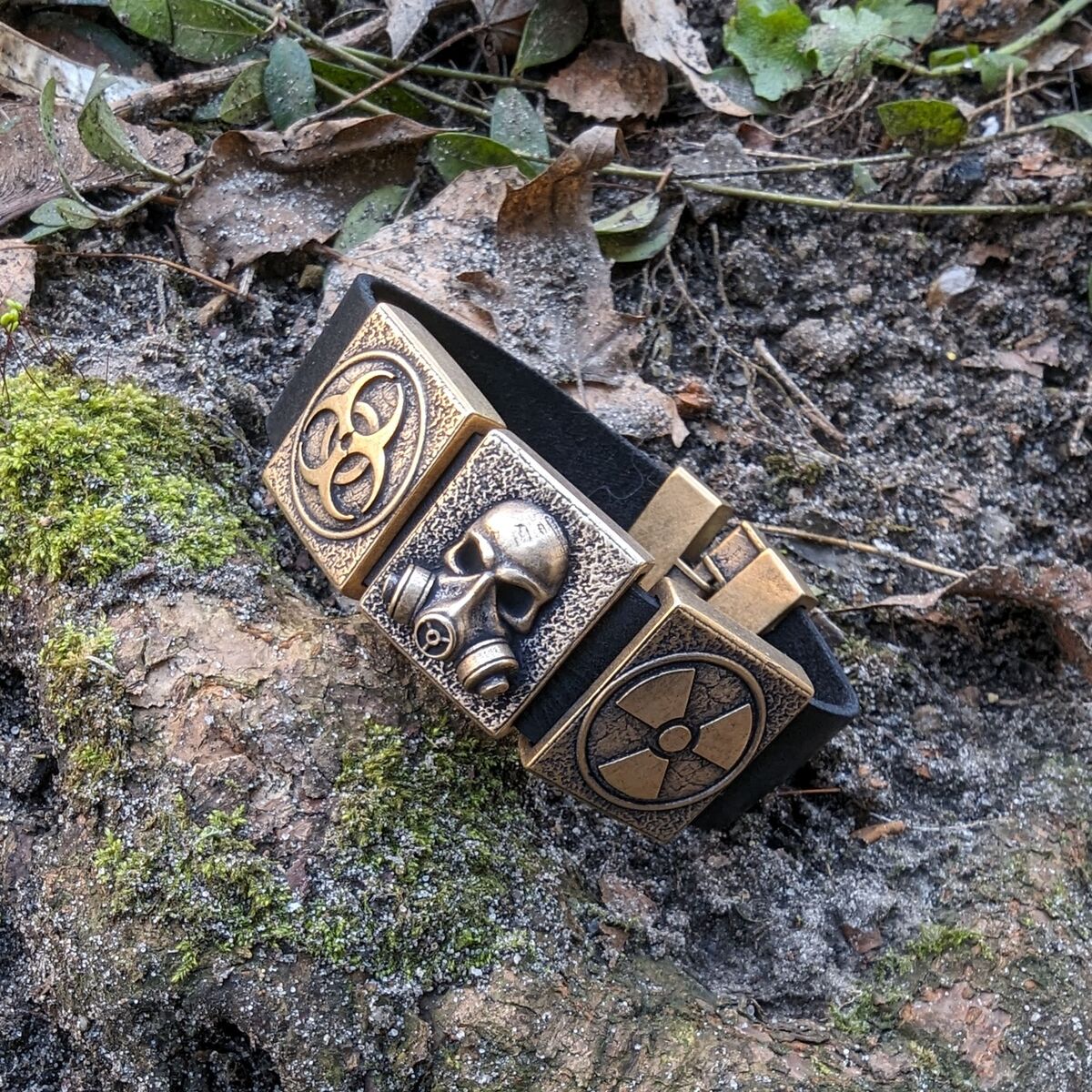 Stalker leather wrist cuff bracelet   