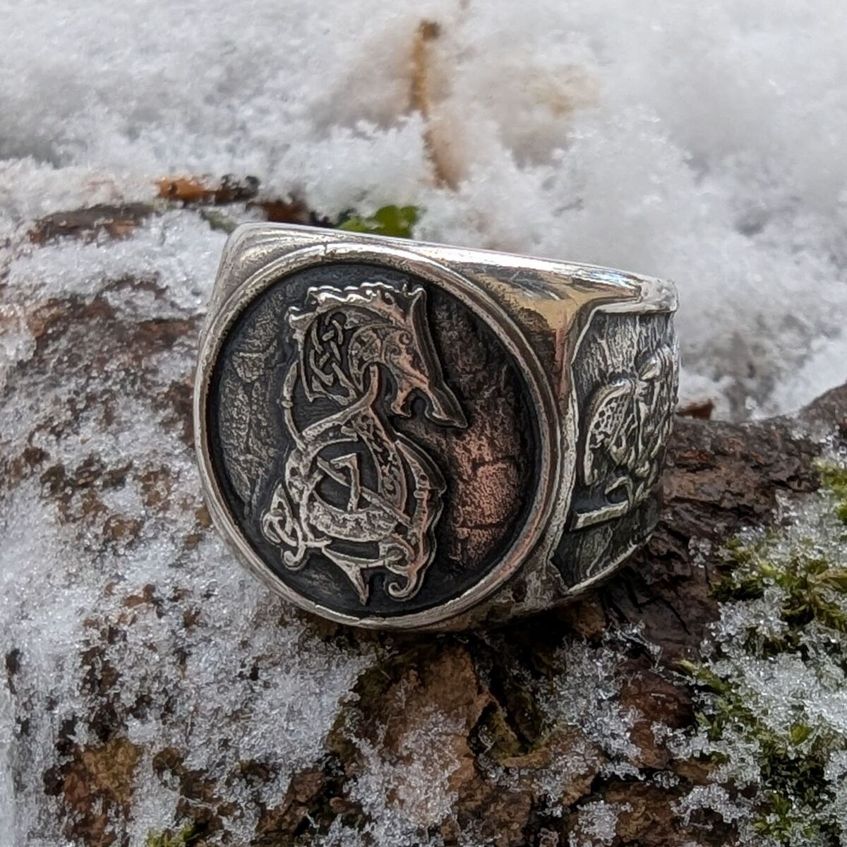 Fenrir wolf signet silver ring