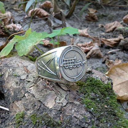 Bune sigil ring