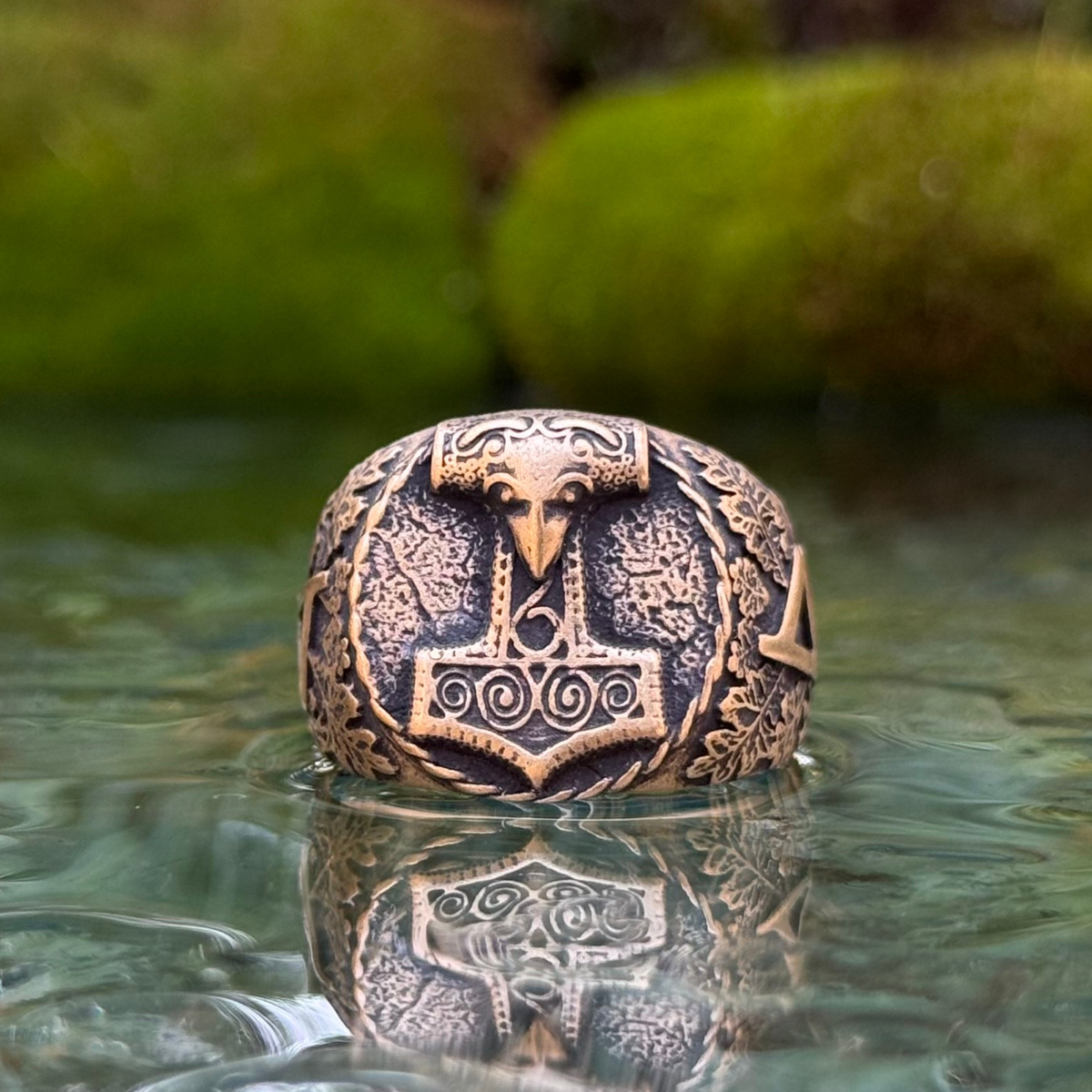 Mjolnir Signet ring