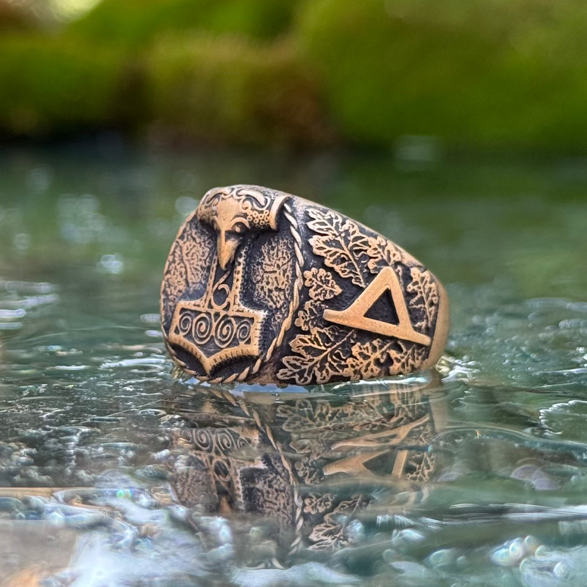 Mjolnir Signet ring