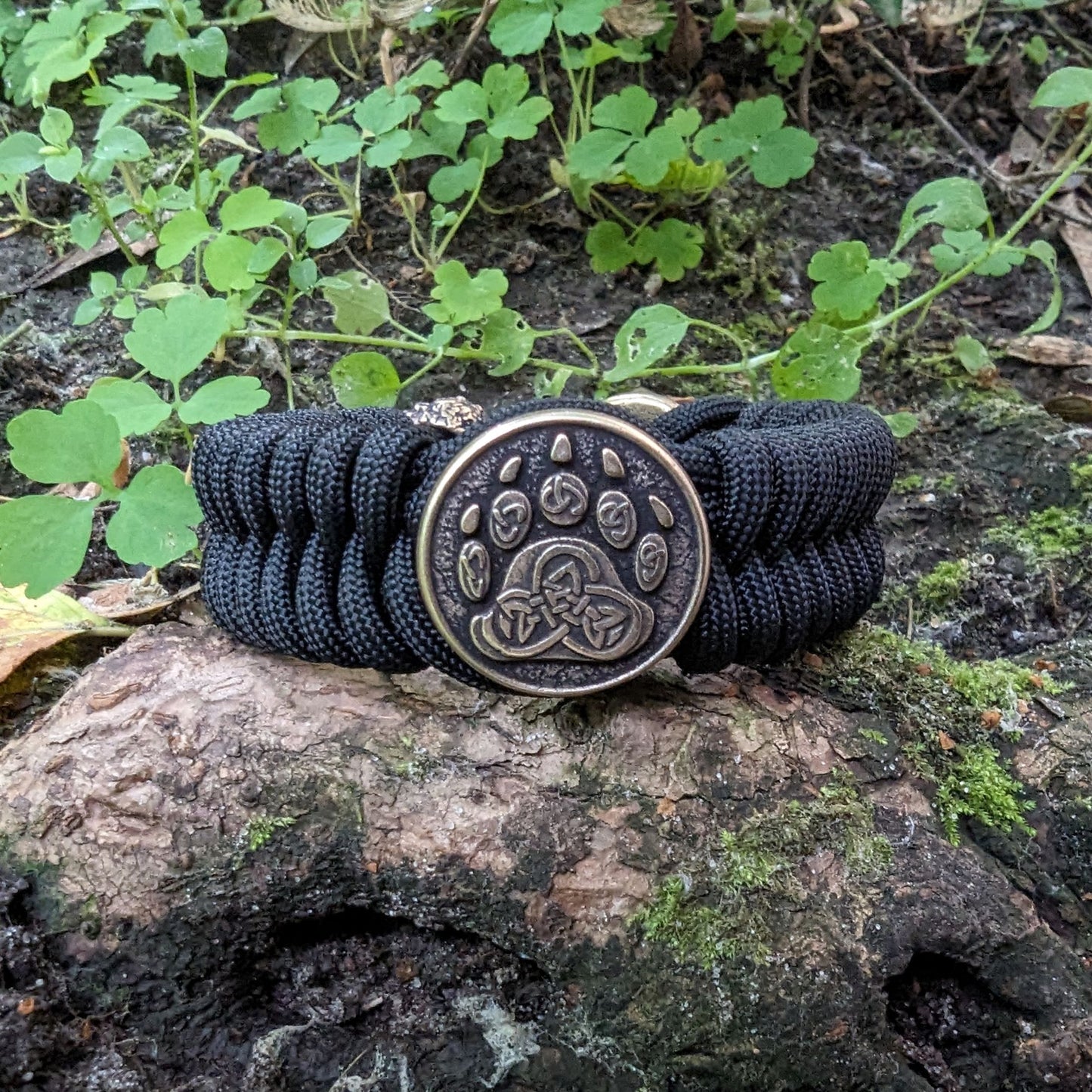 Bear Paracord with Bear Paw bead Bracelet