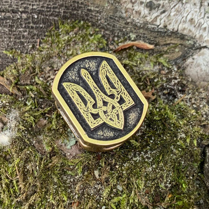 Trident Mammen paracord bead