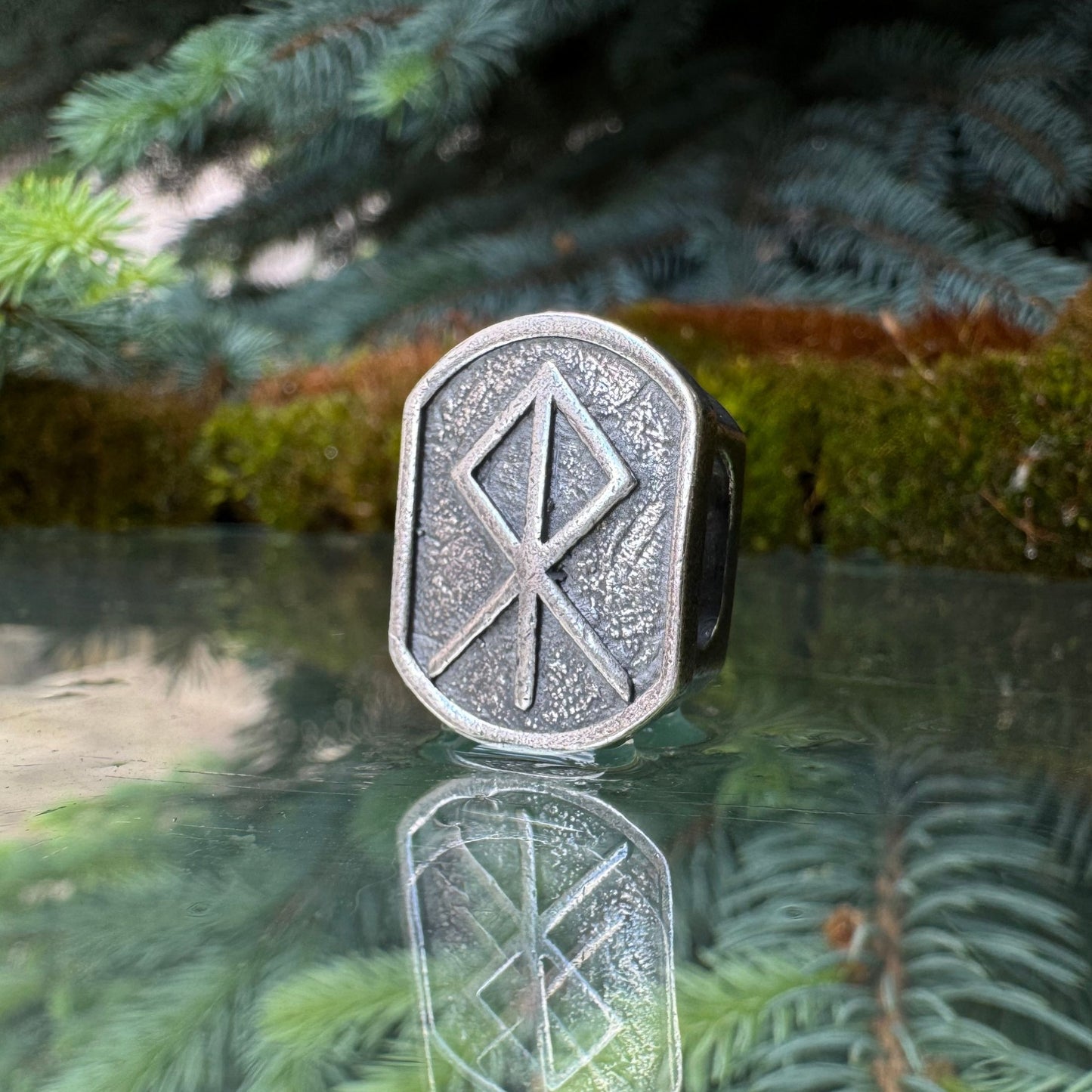 Bind rune paracord oval bead