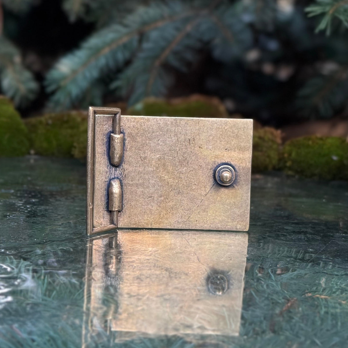 Blackbeard the Pirate flag custom belt buckle