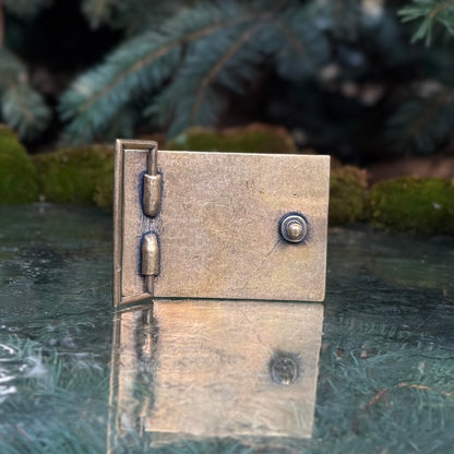 Blackbeard the Pirate flag custom belt buckle