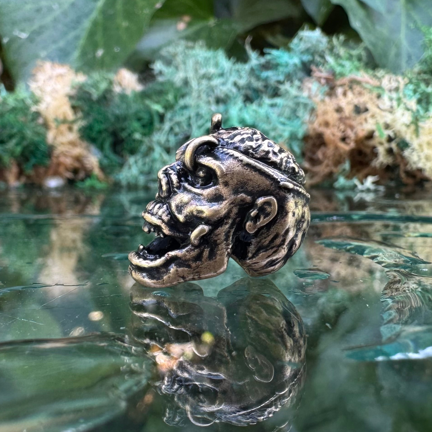 Zombie paracord bead