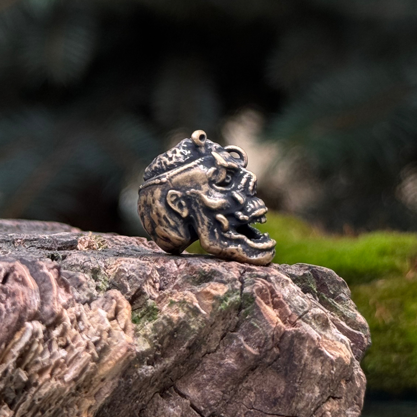 Zombie paracord bead