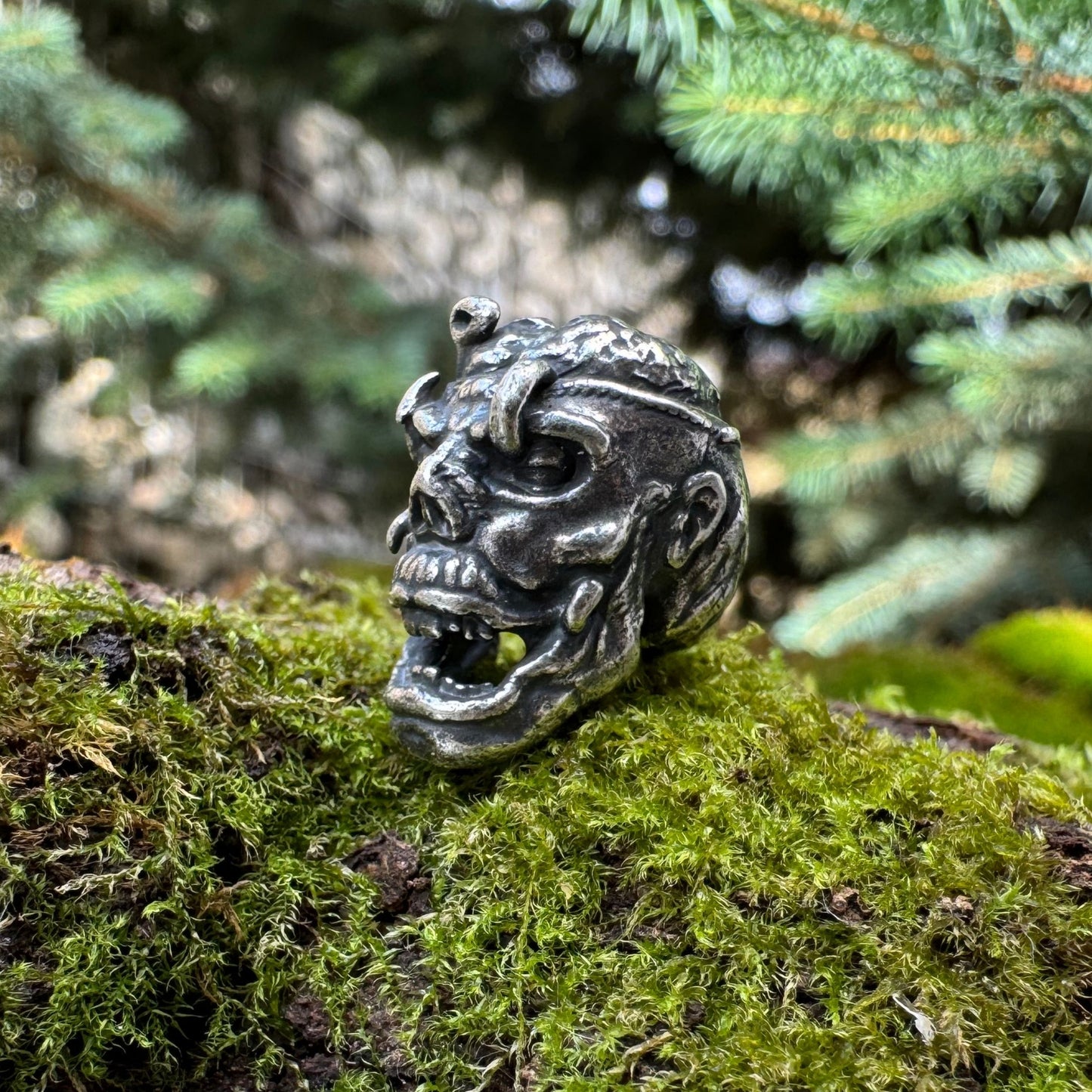 Zombie paracord bead