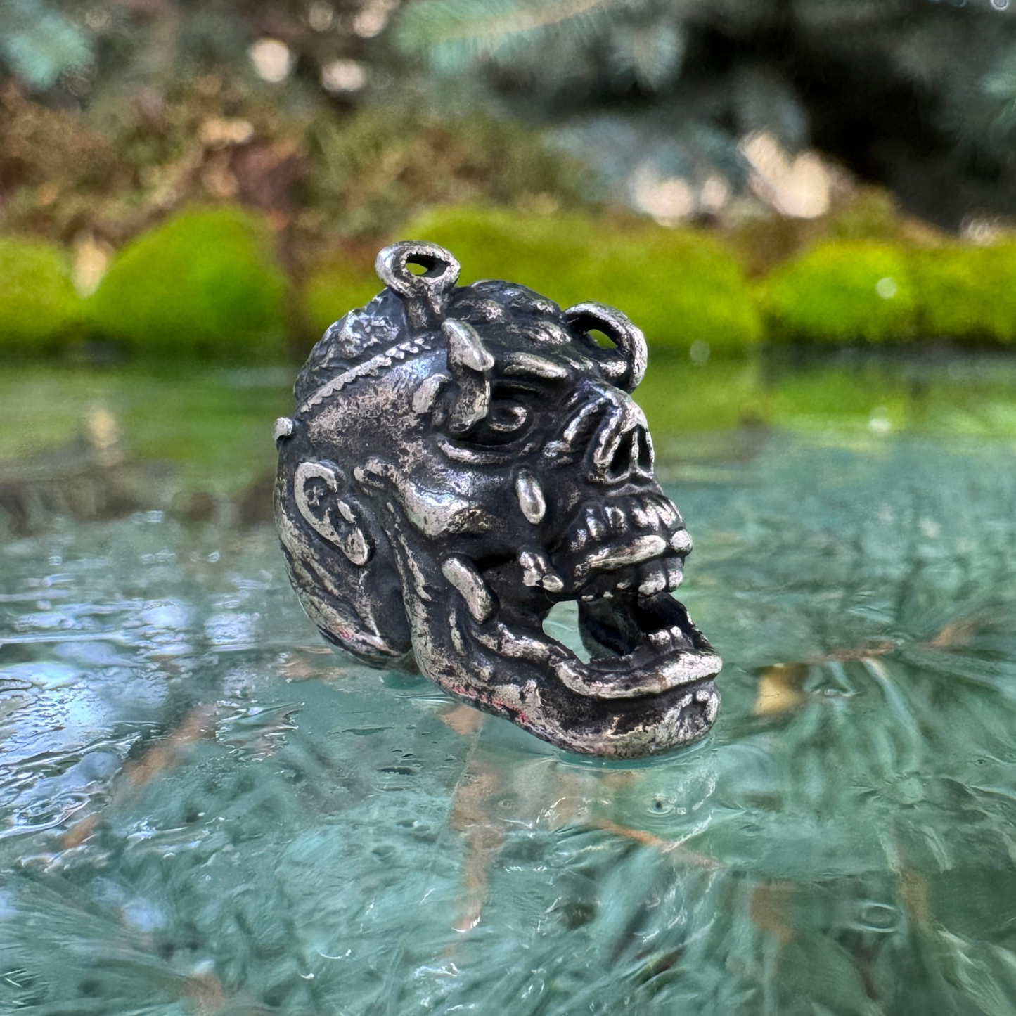 Zombie paracord bead