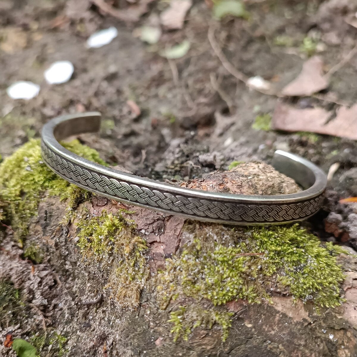 Borre ornament Norse bracelet