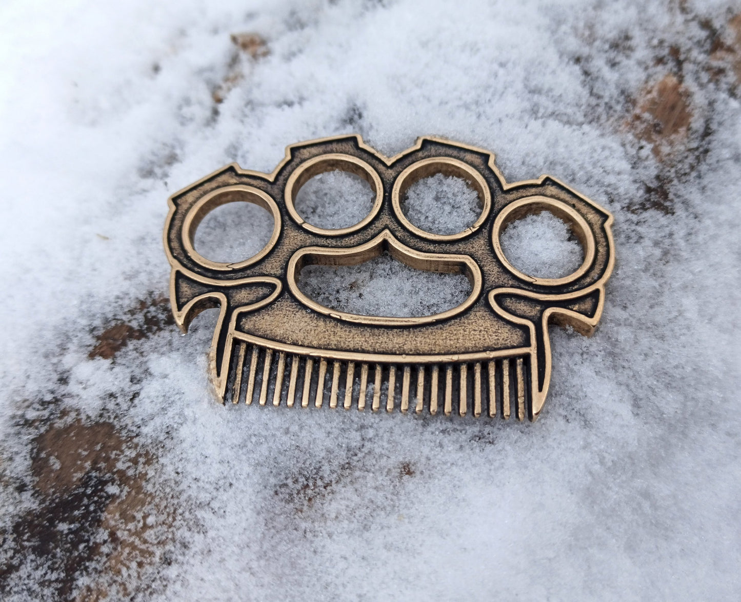 Brass knuckles beard comb