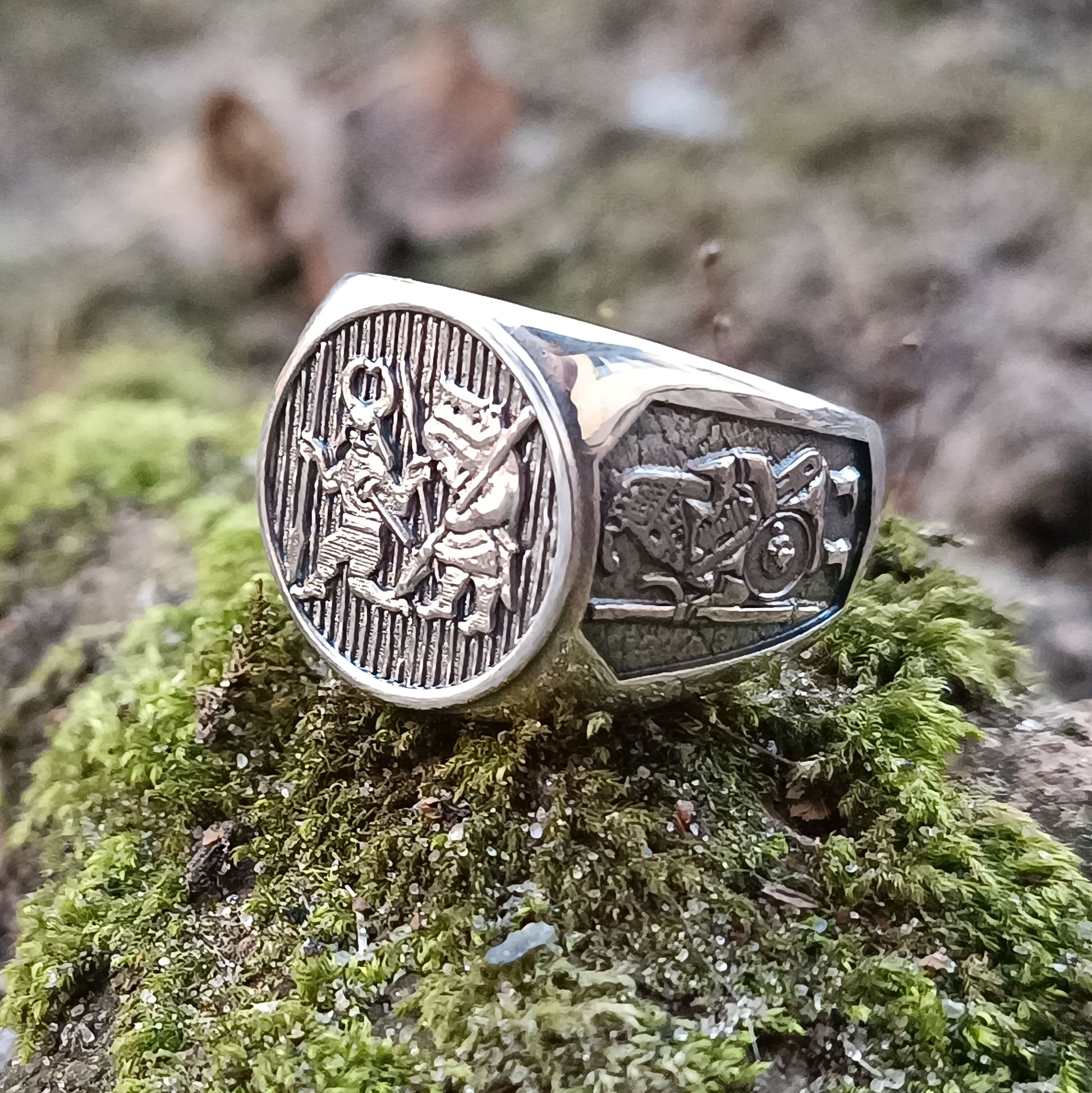 Torslunda dancer ring