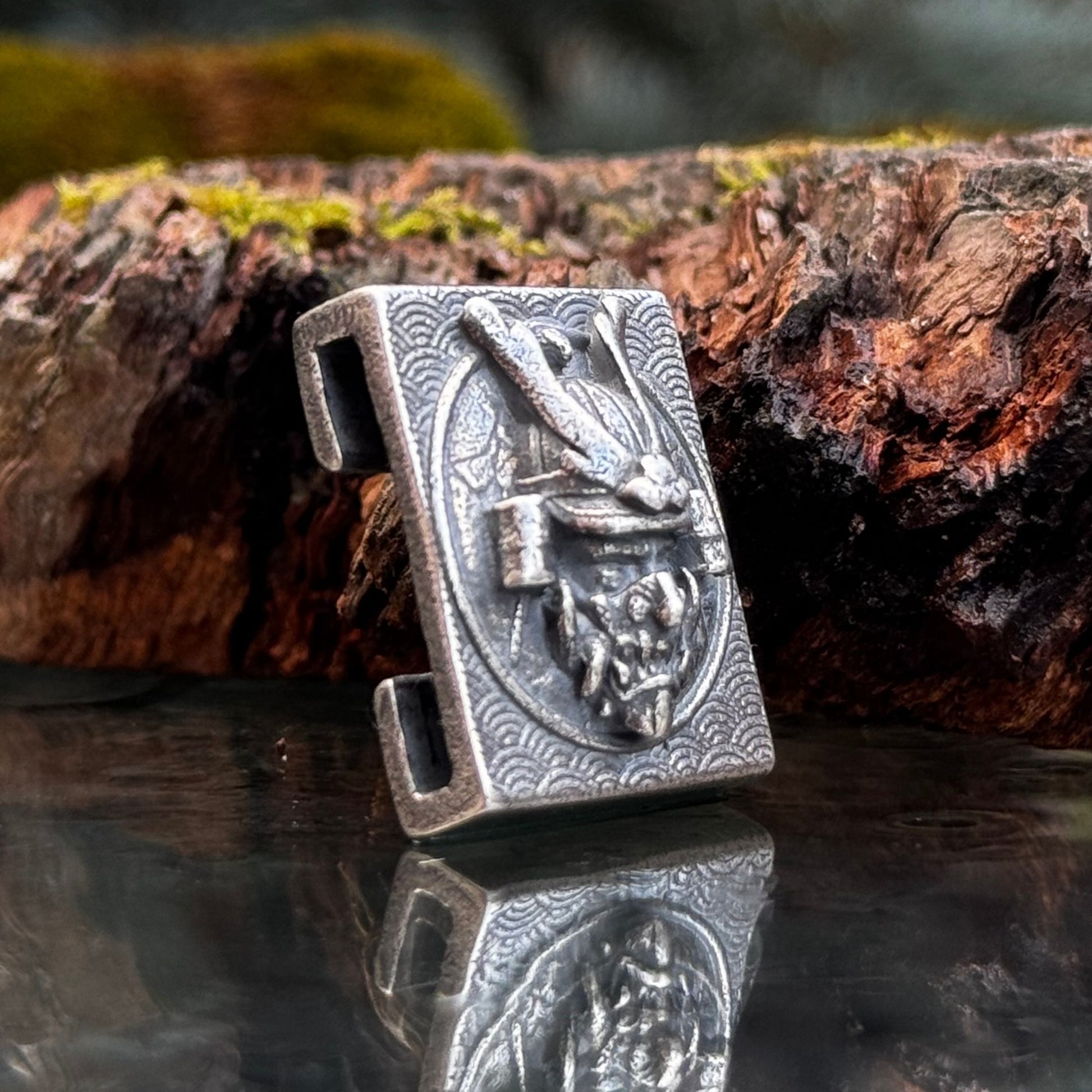 Samurai kabuto mask Molle clip