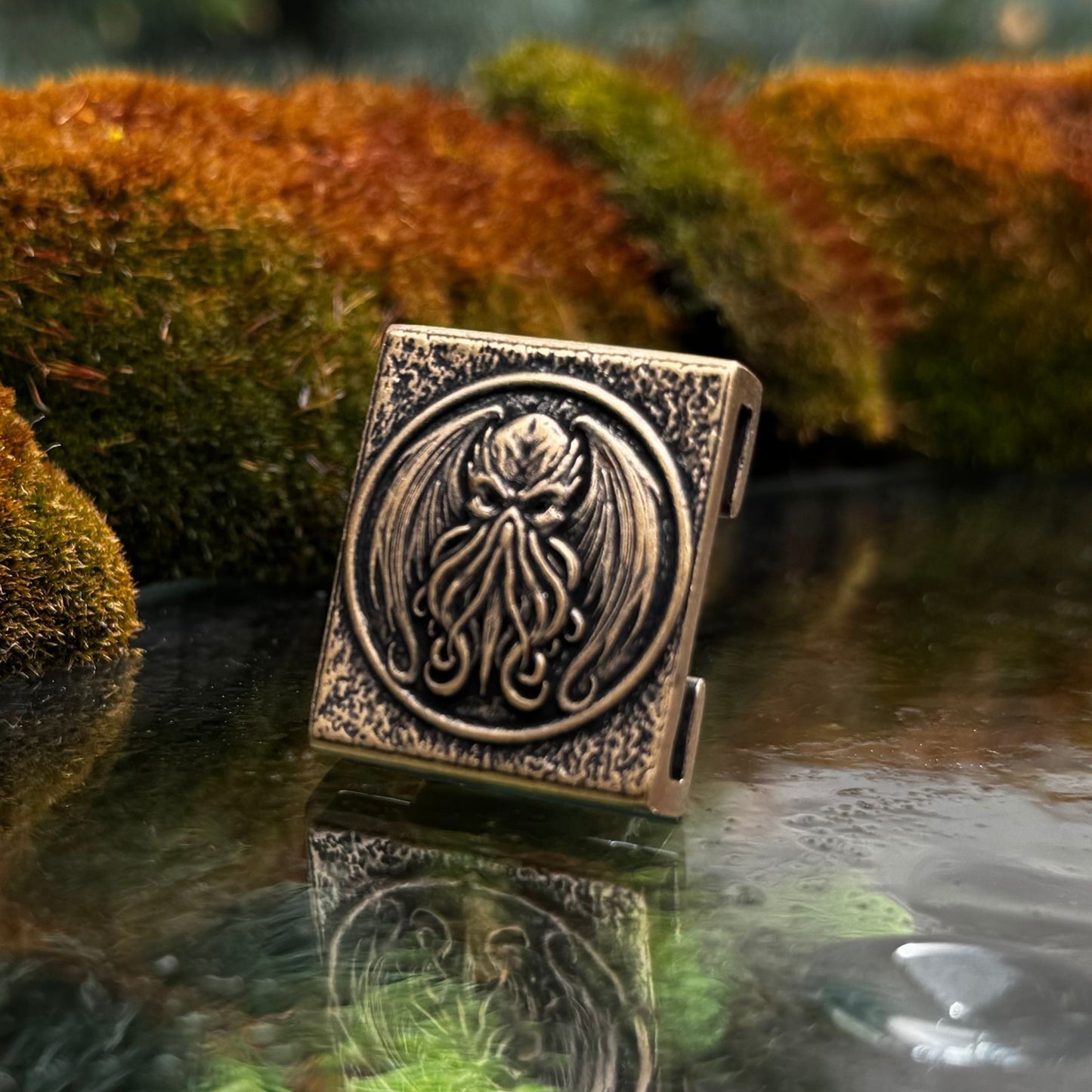 Cthulhu molle clip