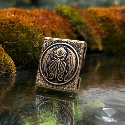 Cthulhu molle clip