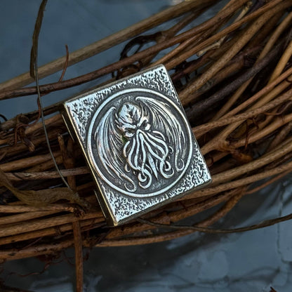 Cthulhu molle clip