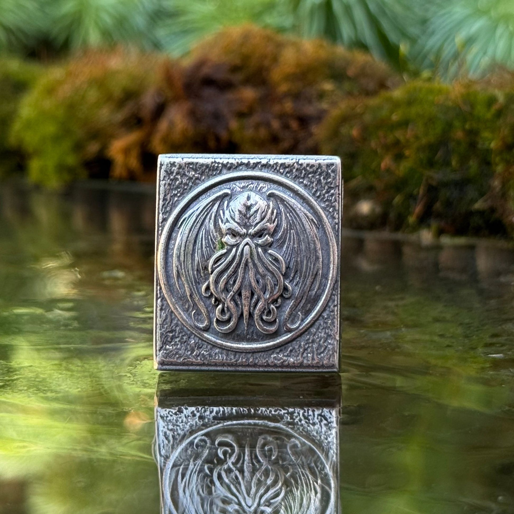 Cthulhu molle clip