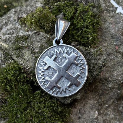 Morana Cross Pendant
