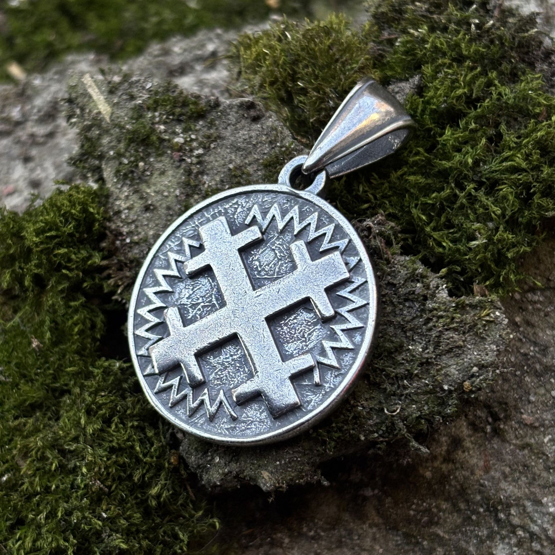 Morana Cross Pendant