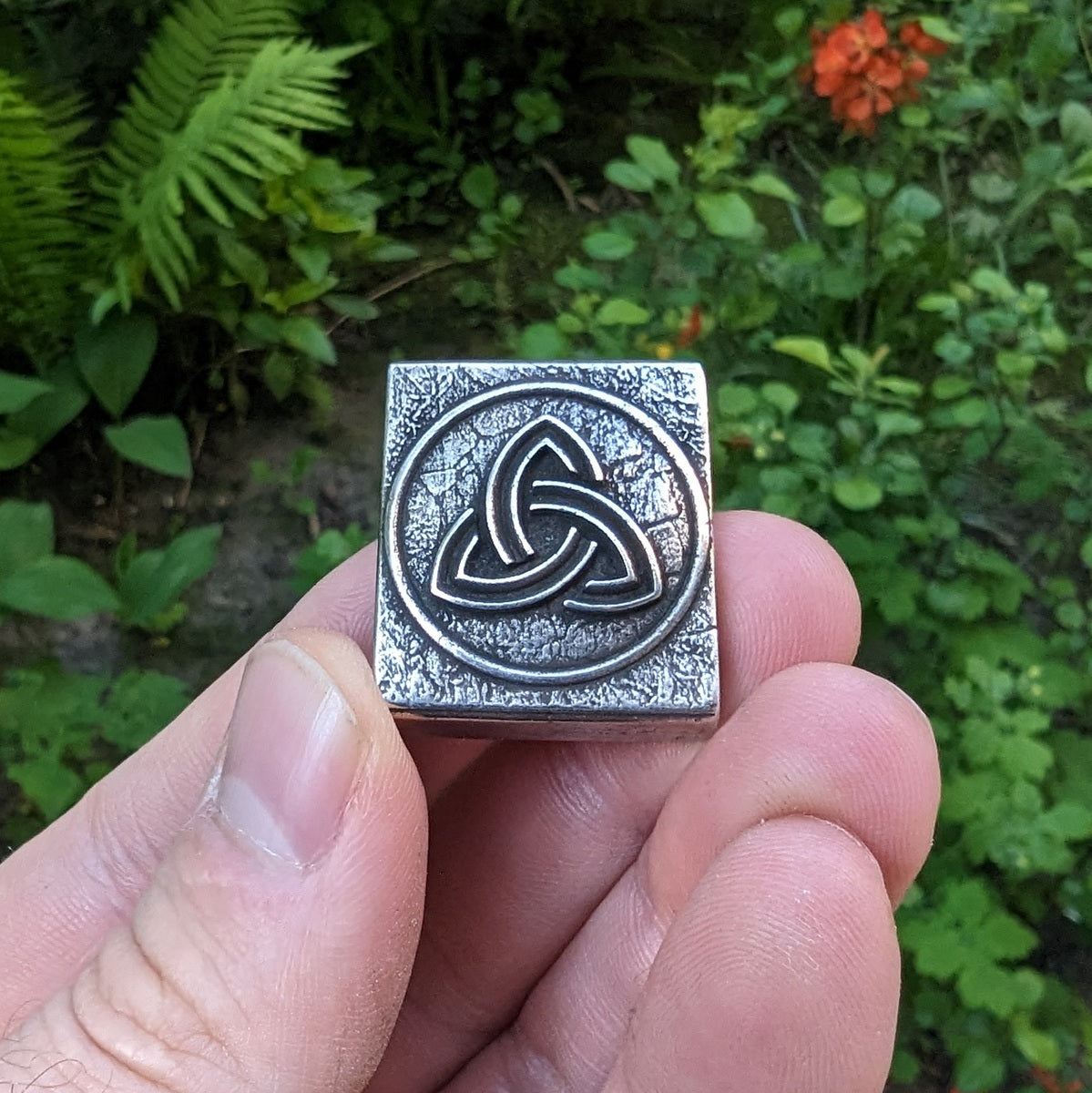 Triquetra bronze Molle clip   