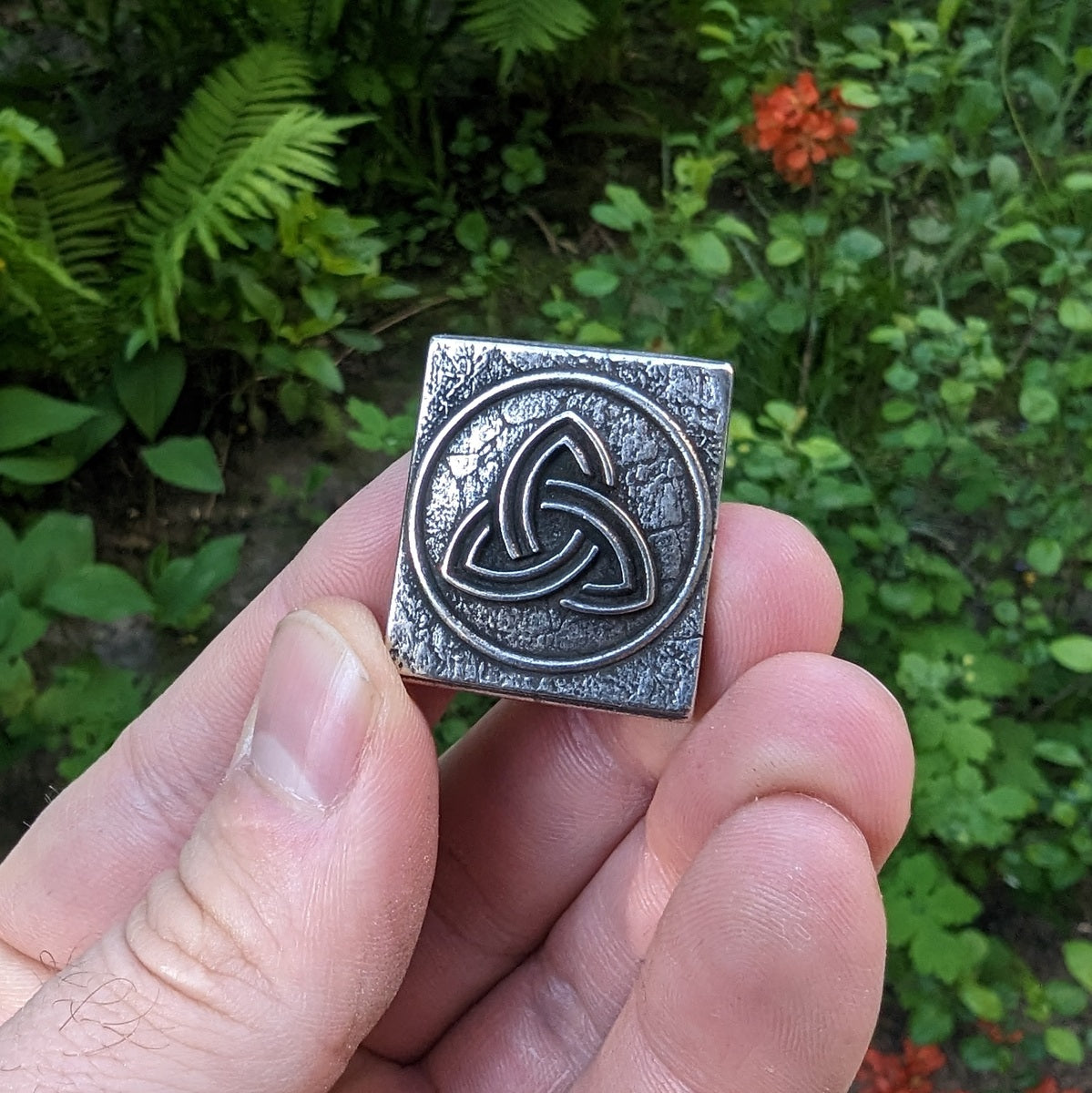 Triquetra bronze Molle clip   