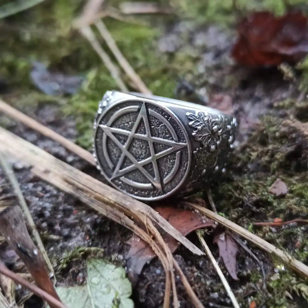 Bague pentacle Wiccan en bronze
