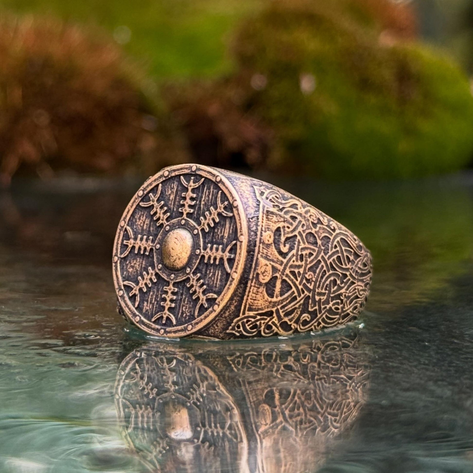 Viking shield Aegishjalmur ring