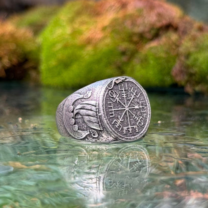 Vegvisir with Drakkar ring