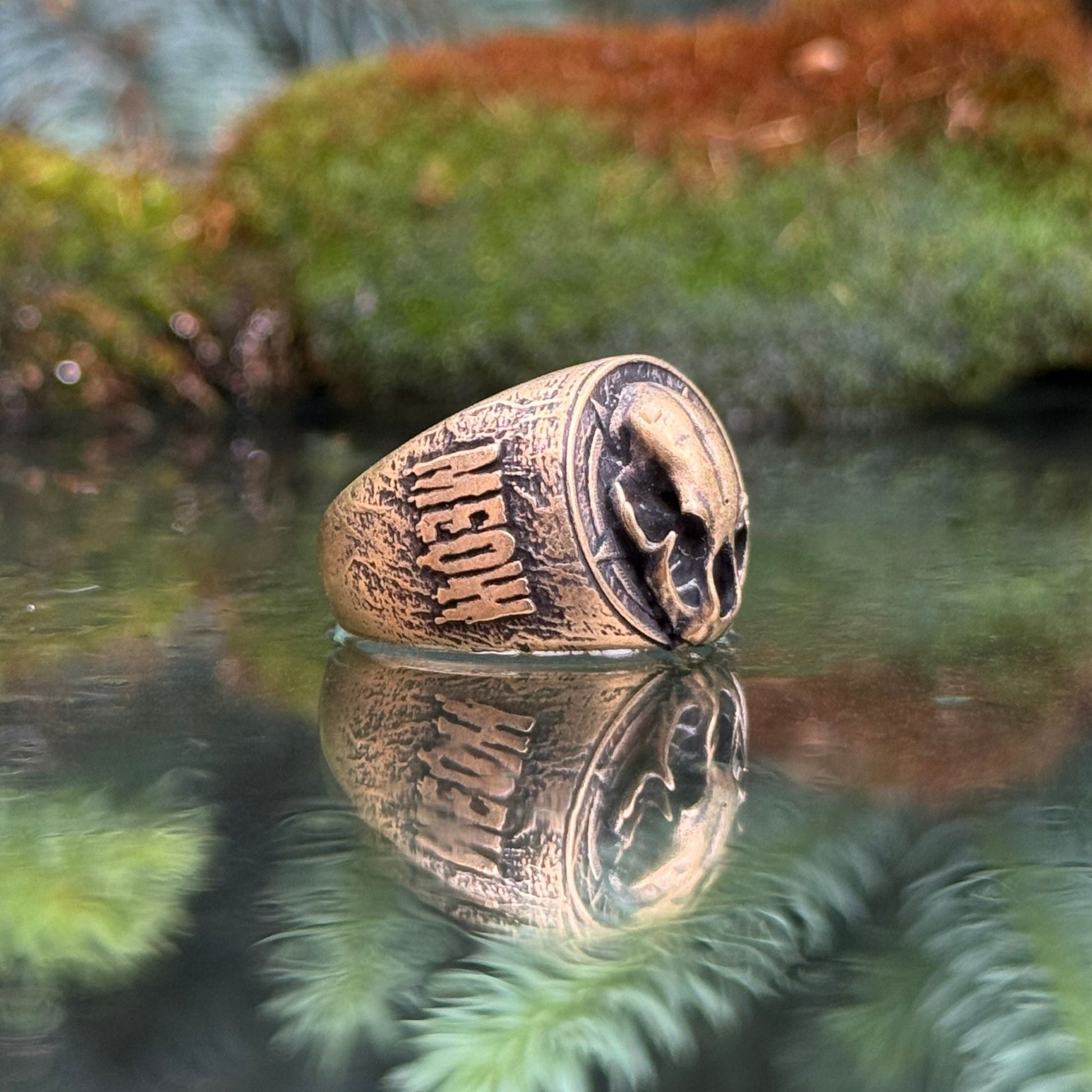 Cat skull signet ring
