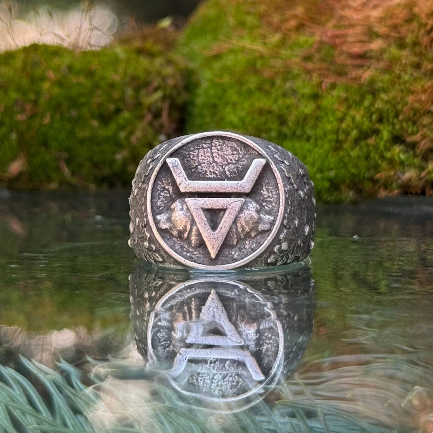Veles Slavic ring