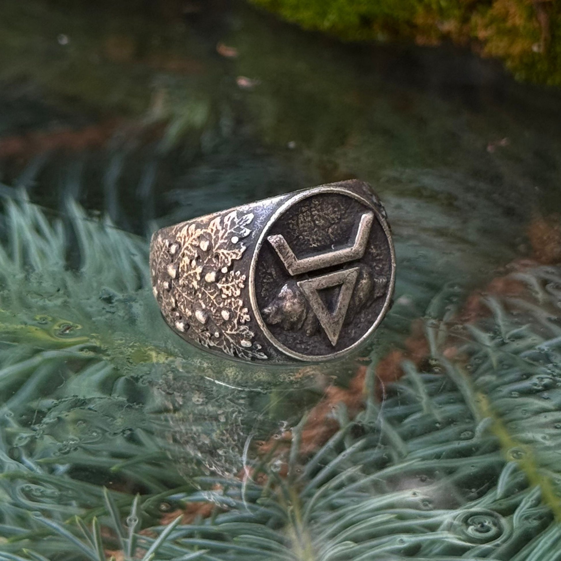 Veles Slavic ring