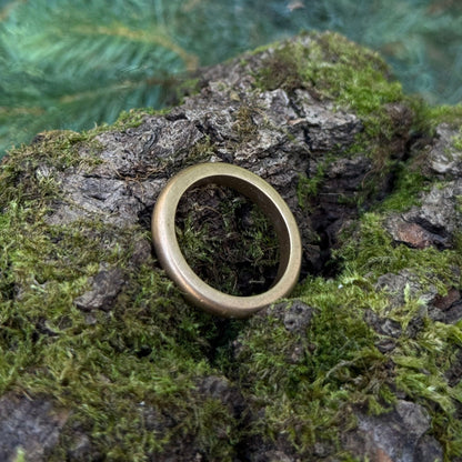 Minimalist simple ring