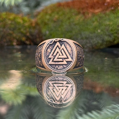 Valknut Aegishialmur and Vegvisir Ring