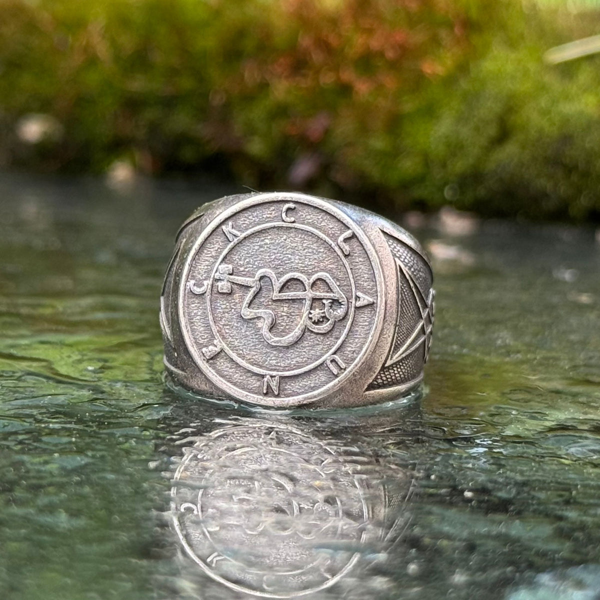 Clauneck Sigil Ring