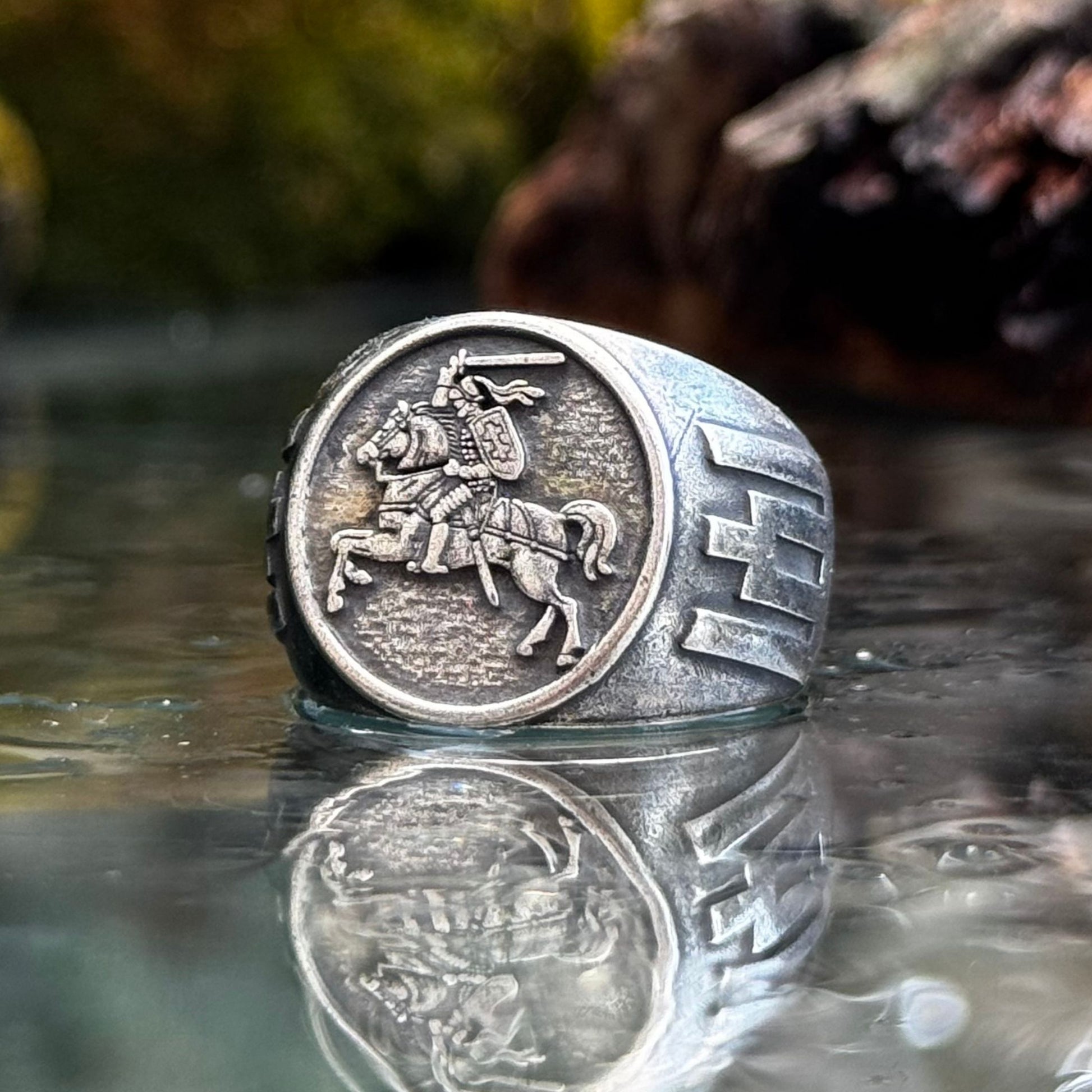 Vytis ring