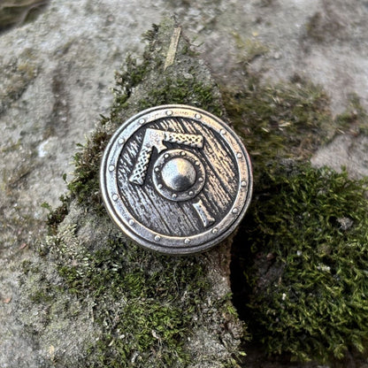 Viking shield paracord bead