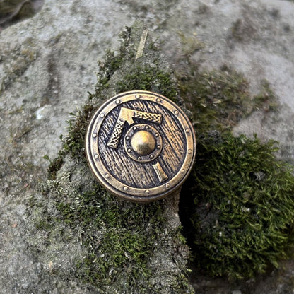 Viking shield paracord bead
