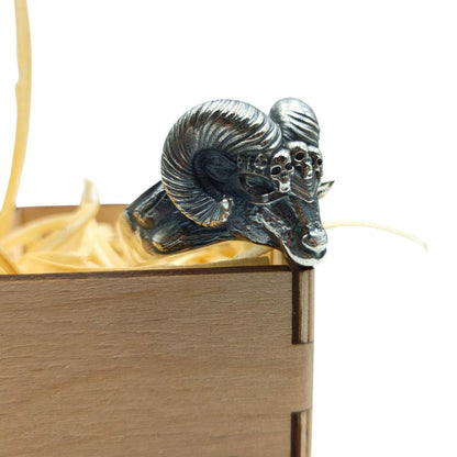 Viking ram ring