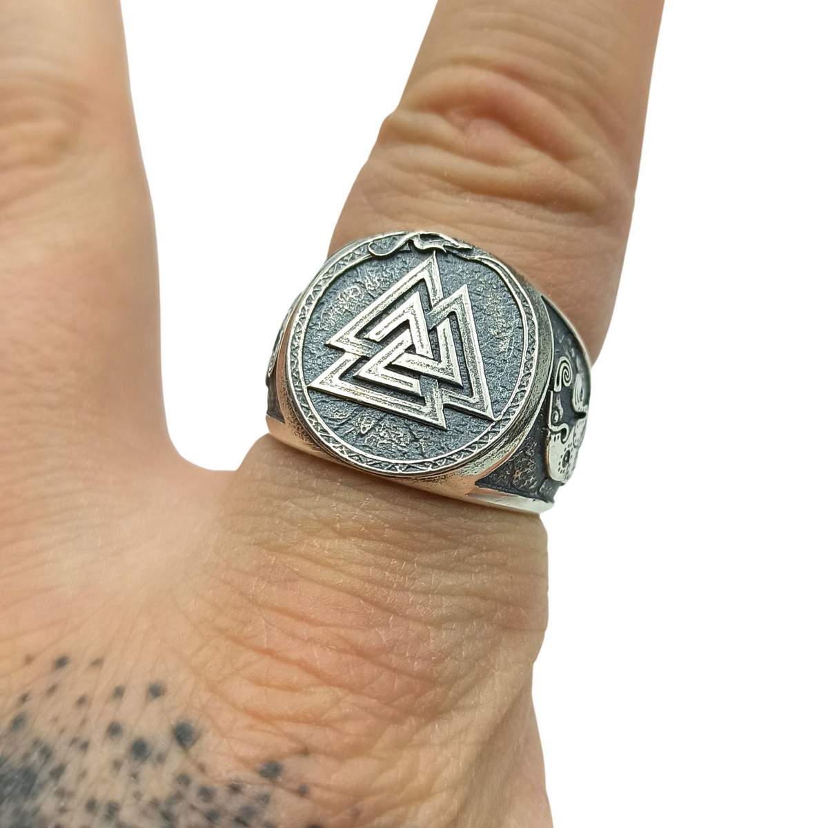 Valknut Symbol germanic raven ring