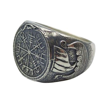 Vegvisir with Drakkar ring