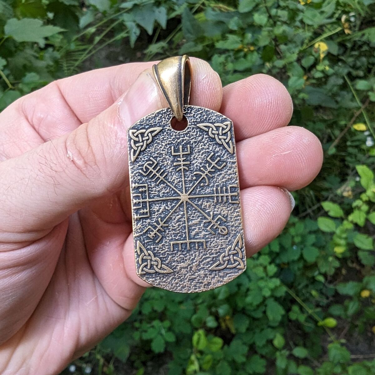 Vegvisir dara knot bronze pendant   