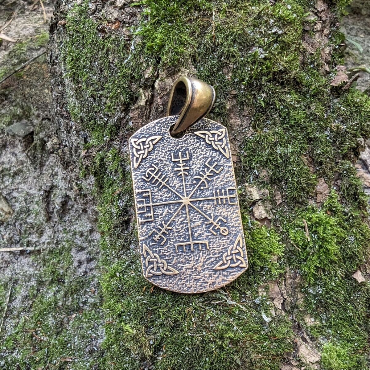 Vegvisir dara knot bronze pendant   