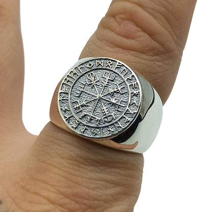 Vegvisir in Elder Futhark circle ring
