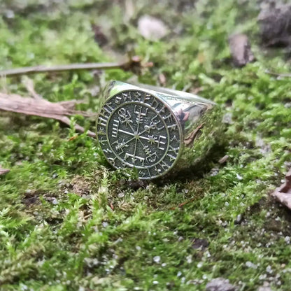 Vegvisir in Elder Futhark circle ring