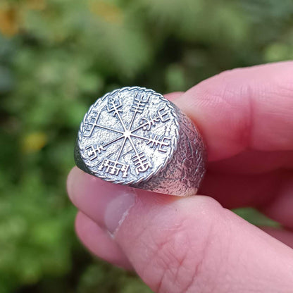 Vegvisir ring Viking compass