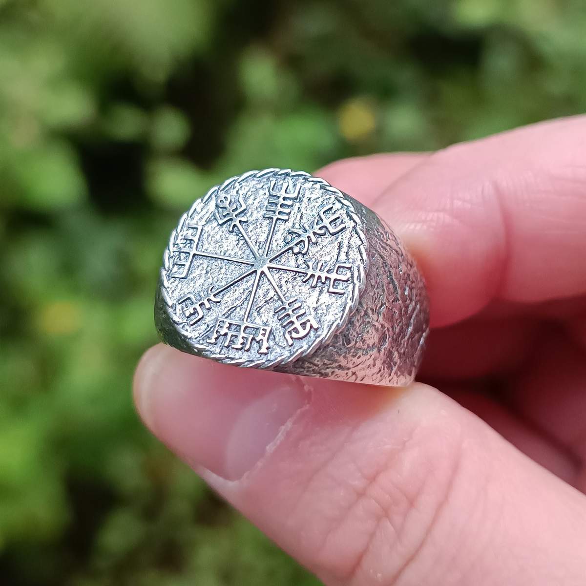 Vegvisir ring Viking compass