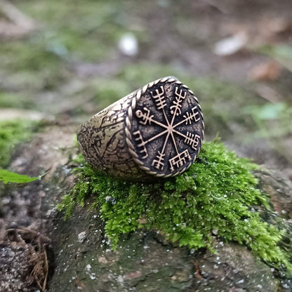 Vegvisir ring Viking compass
